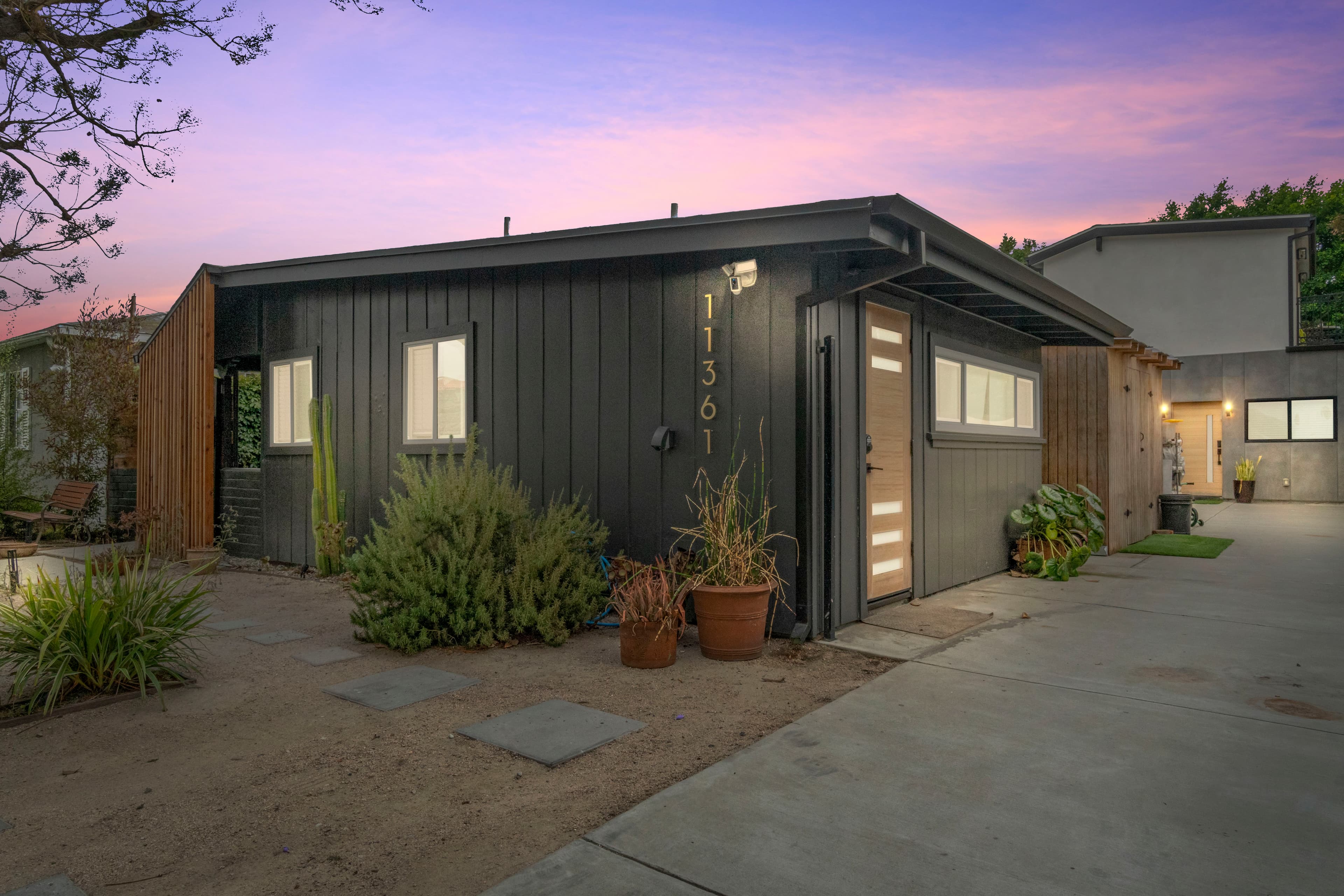 Mar Vista Main Home — photo 1