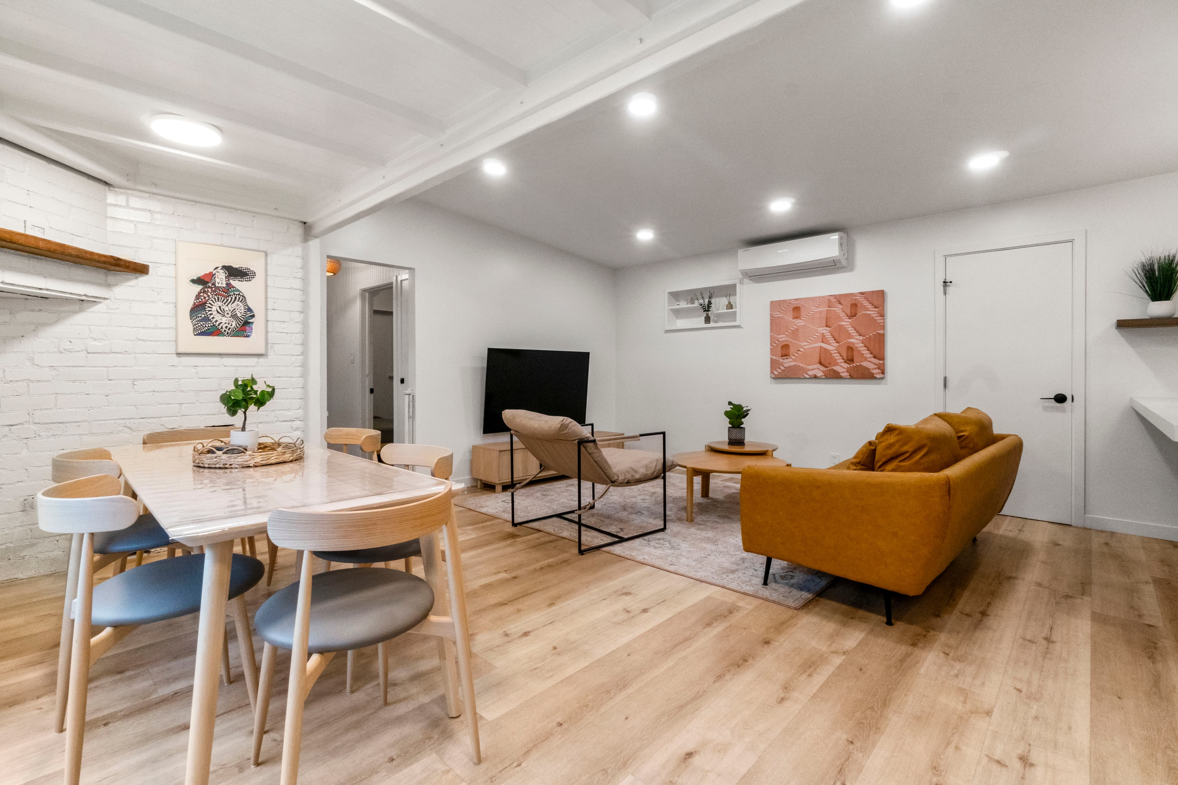 Mar Vista Main Home — photo 4