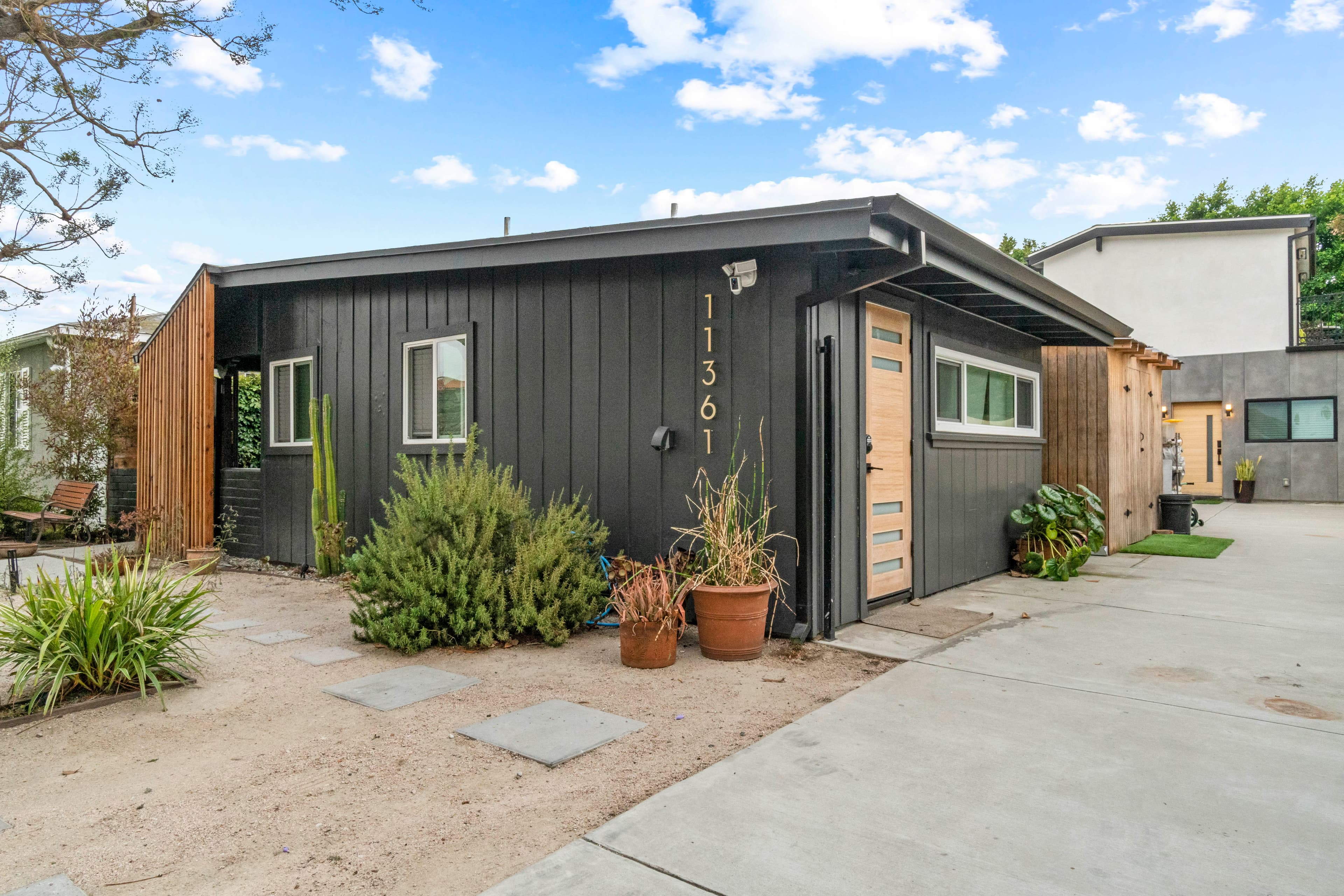 Mar Vista Main Home — photo 23